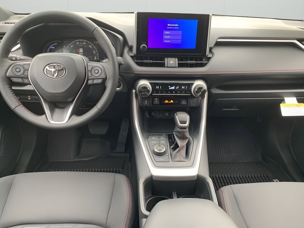 New 2025 Toyota RAV4 SE image 14