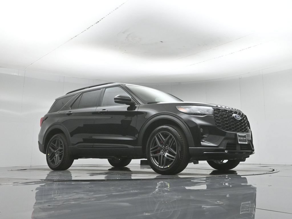 New 2026 Ford Explorer ST RWD image 3