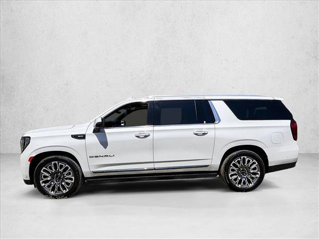 Used 2024 GMC Yukon XL Denali Ultimate AWD/4WD image 9