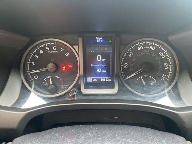 Used 2020 Toyota Tacoma TRD Sport w/ Technology Package image 6