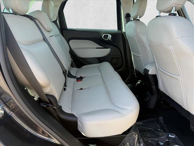 Used 2018 FIAT 500L Trekking image 21