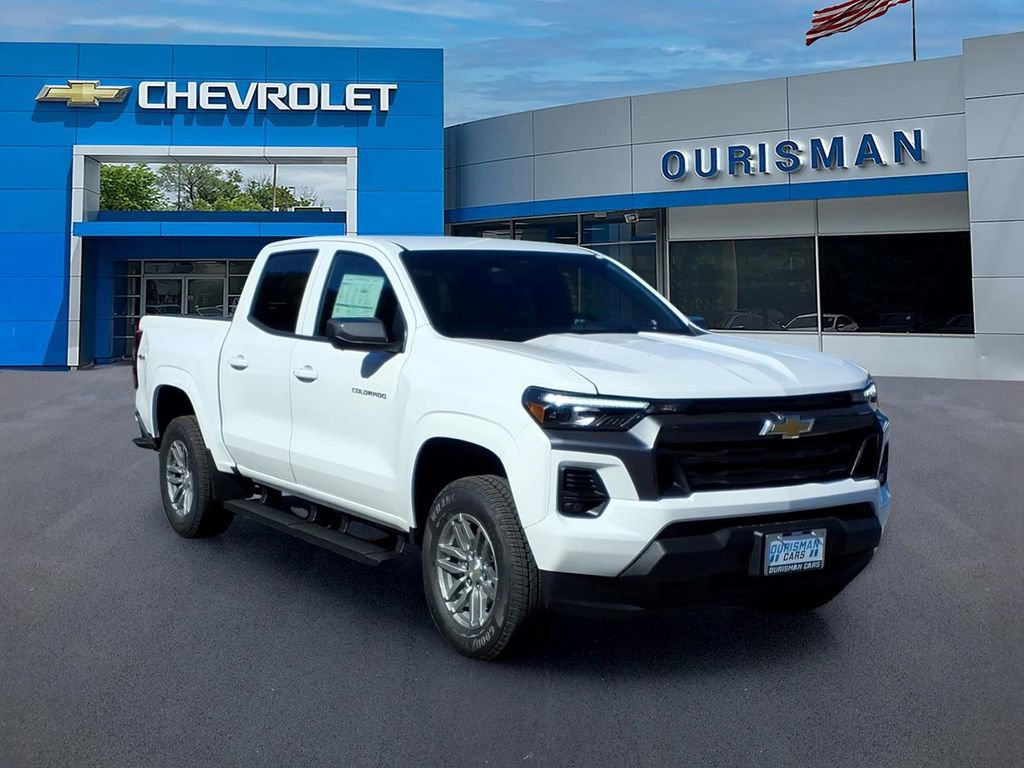 New 2026 Chevrolet Colorado LT w/ LT Convenience Package AWD/4WD image 1