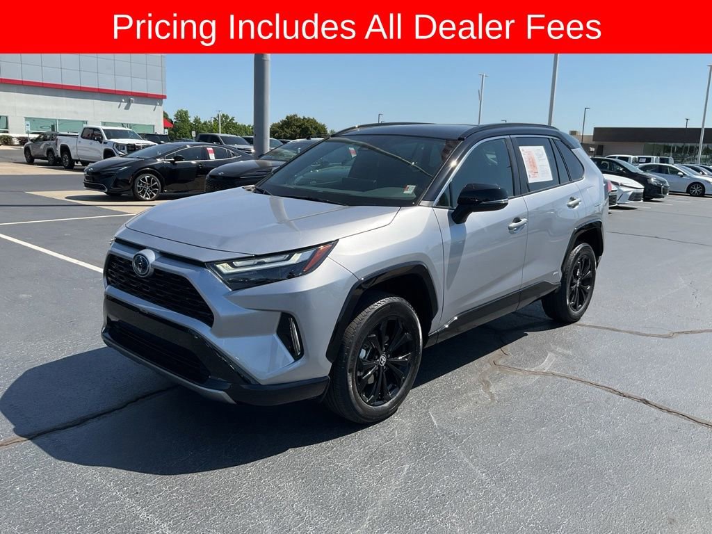 Used 2023 Toyota RAV4 XSE AWD/4WD image 1