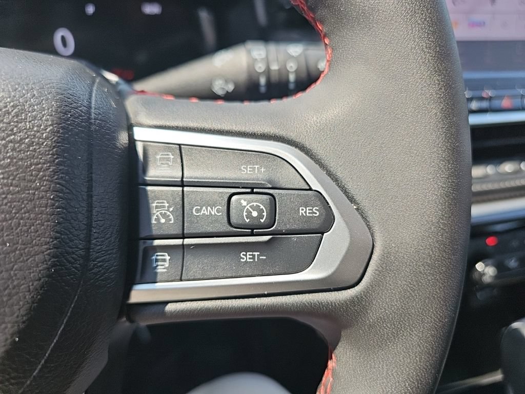 Certified 2025 Jeep Compass Trailhawk w/ Trailhawk Elite Group AWD/4WD image 30