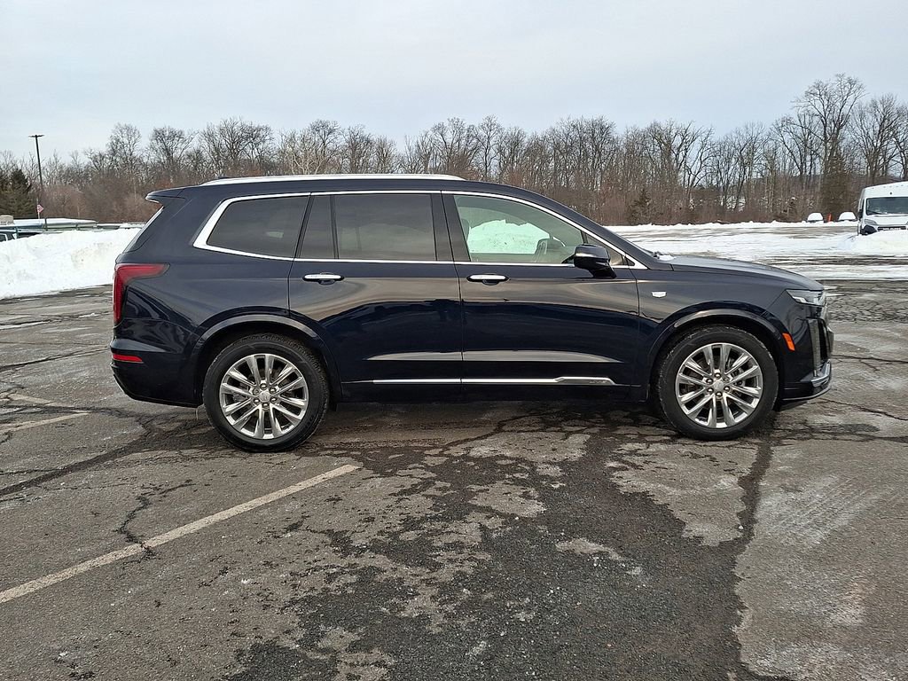 Used 2021 Cadillac XT6 Premium Luxury image 10