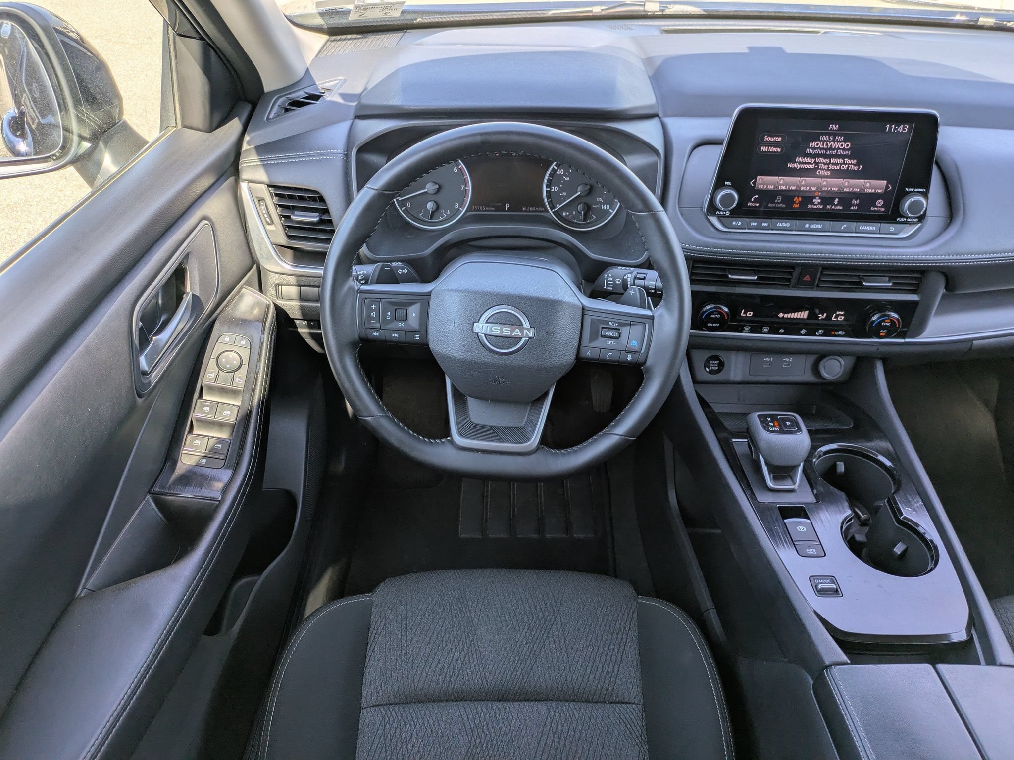 Certified 2026 Nissan Rogue SV FWD image 17
