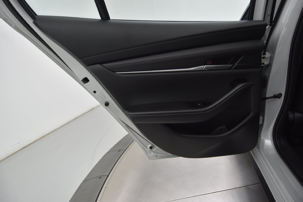 Used 2026 MAZDA MAZDA3 s Sport FWD image 32
