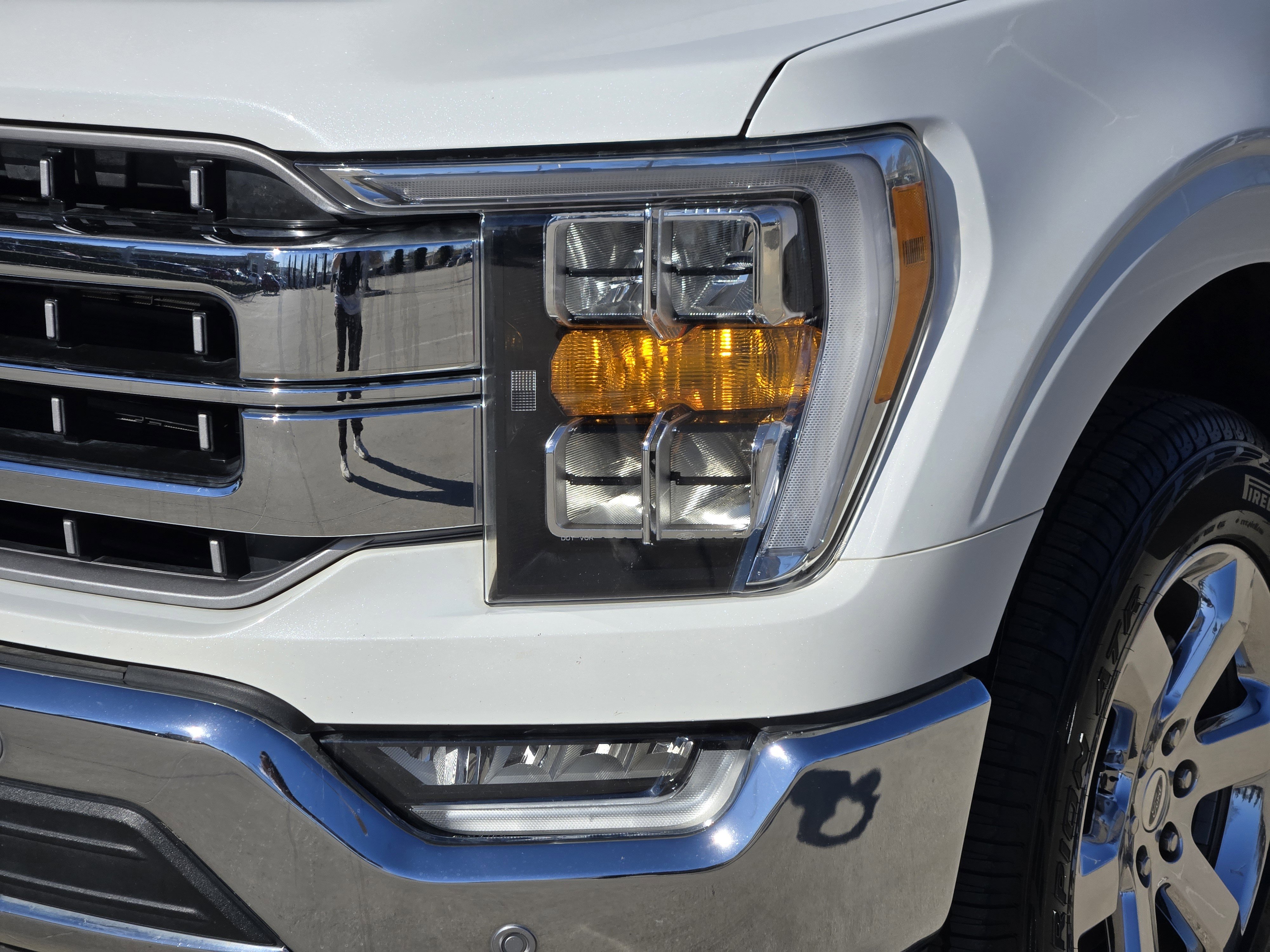 Used 2021 Ford F150 Lariat w/ Max Trailer Tow Package image 9