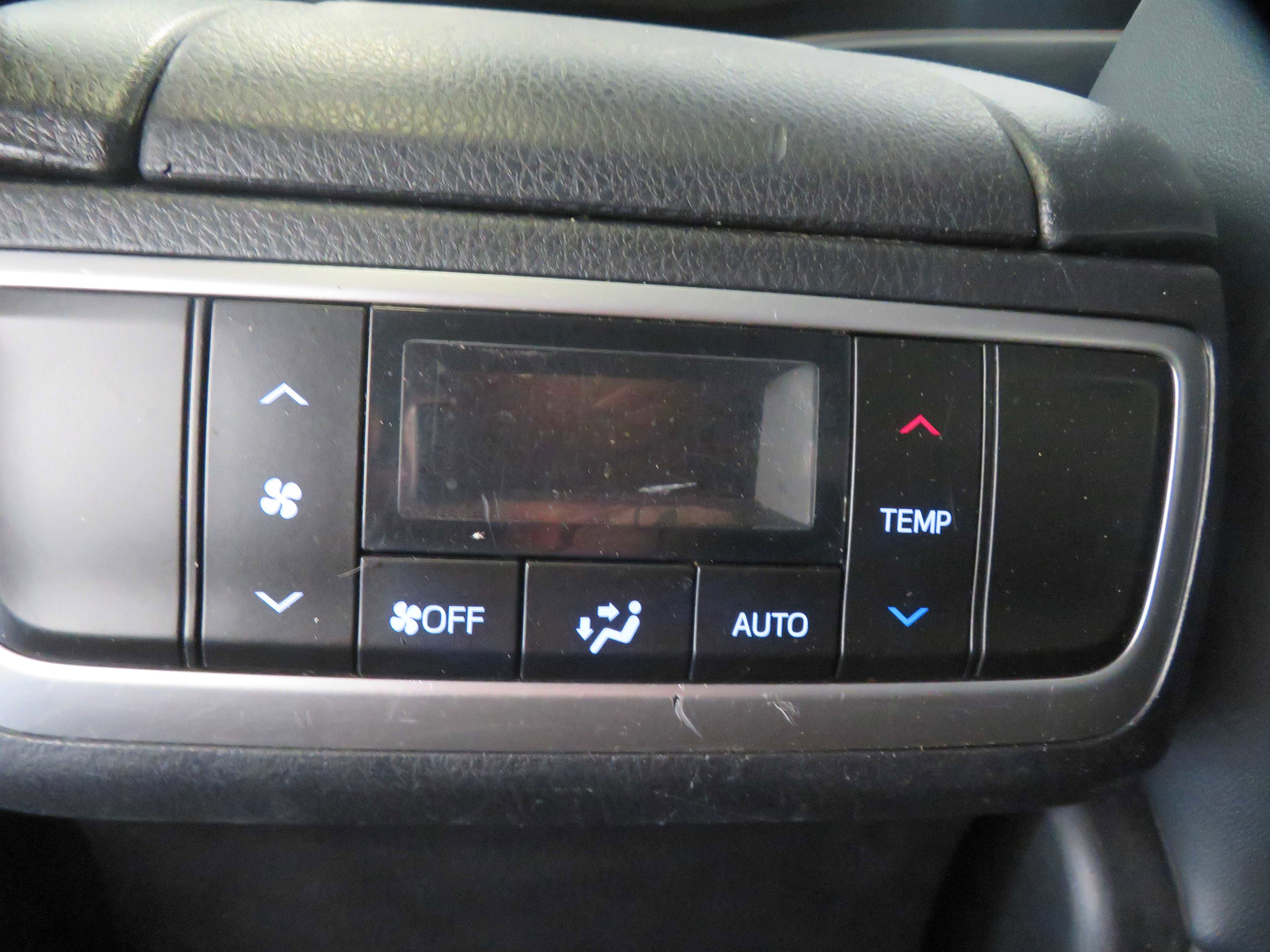 Used 2017 Toyota Highlander XLE FWD image 55