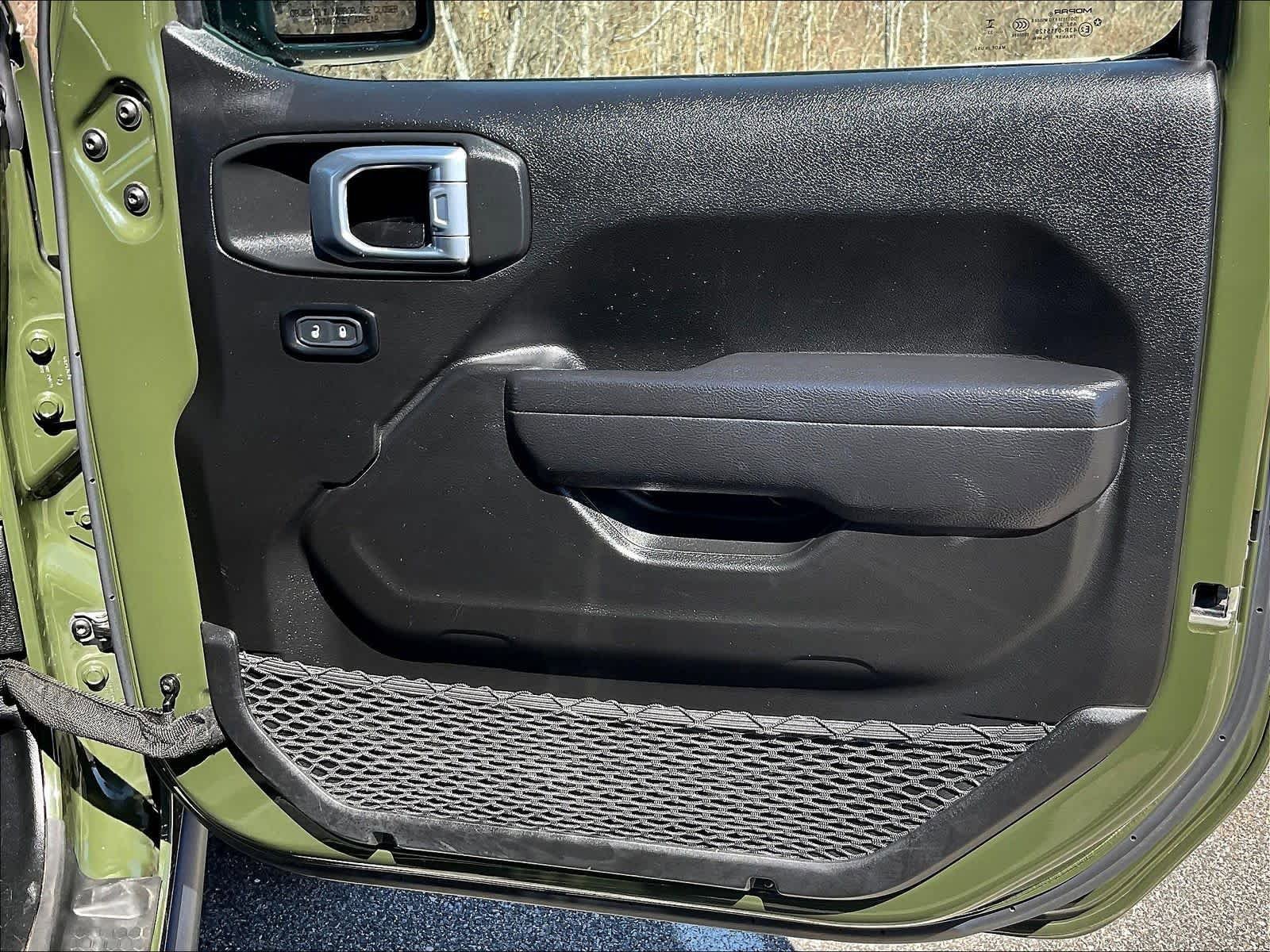 Used 2023 Jeep Wrangler Unlimited w/ Cold Weather Group AWD/4WD image 12