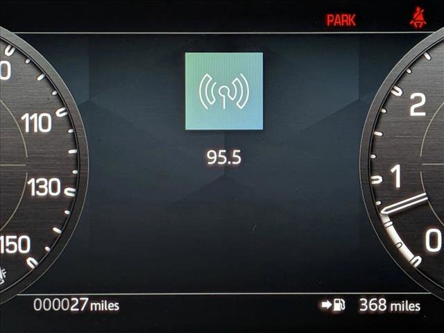 New 2026 Land Rover Defender 110 X-Dynamic SE image 10