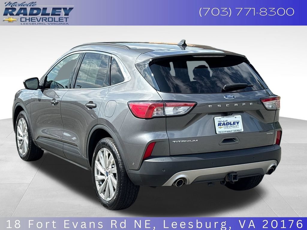 Used 2022 Ford Escape Titanium w/ Titanium Elite Package AWD/4WD image 3