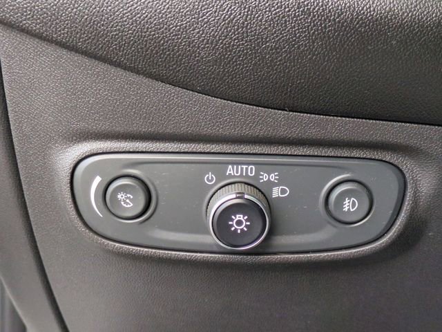 Used 2020 Chevrolet Equinox LT w/ Sport Edition image 19