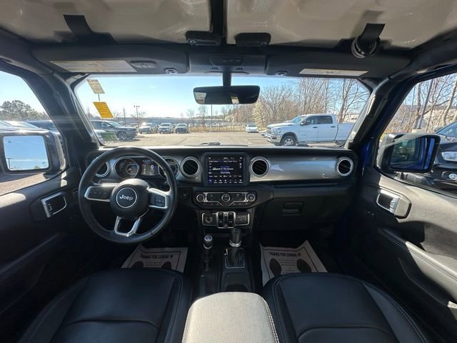 Used 2020 Jeep Wrangler Unlimited Sahara image 2