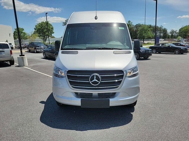 Used 2024 Mercedes-Benz Sprinter 2500 image 12