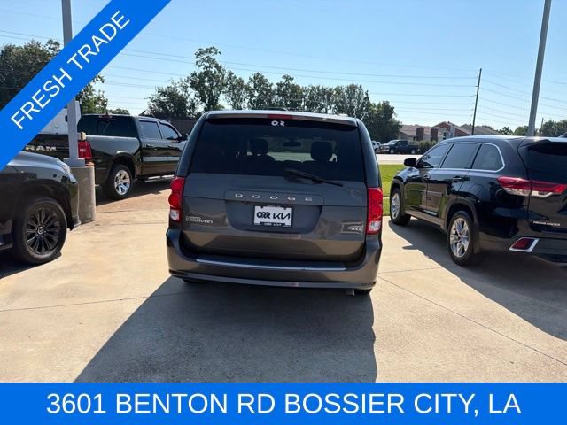 Used 2020 Dodge Grand Caravan SXT FWD image 14