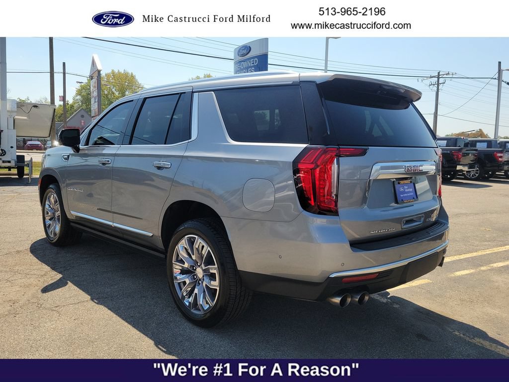 Used 2024 GMC Yukon Denali w/ Advanced Technology Package AWD/4WD image 3