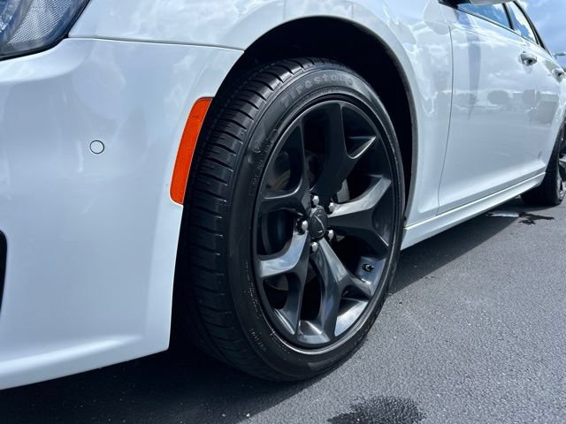 Used 2022 Chrysler 300 S w/ Comfort Group RWD image 12