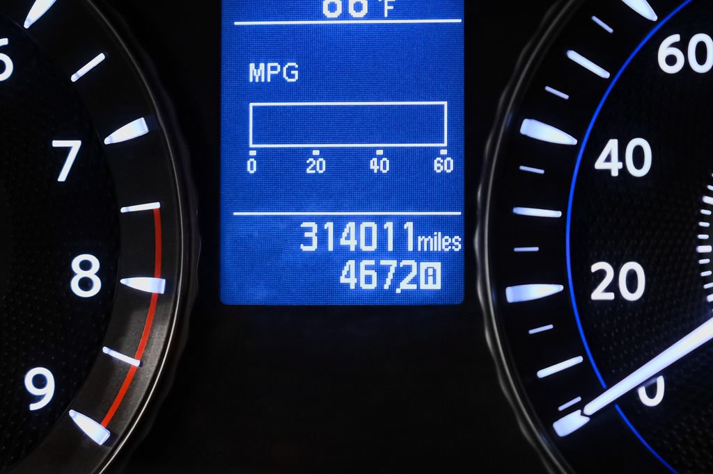 Used 2019 INFINITI Q70 L 3.7 RWD image 19