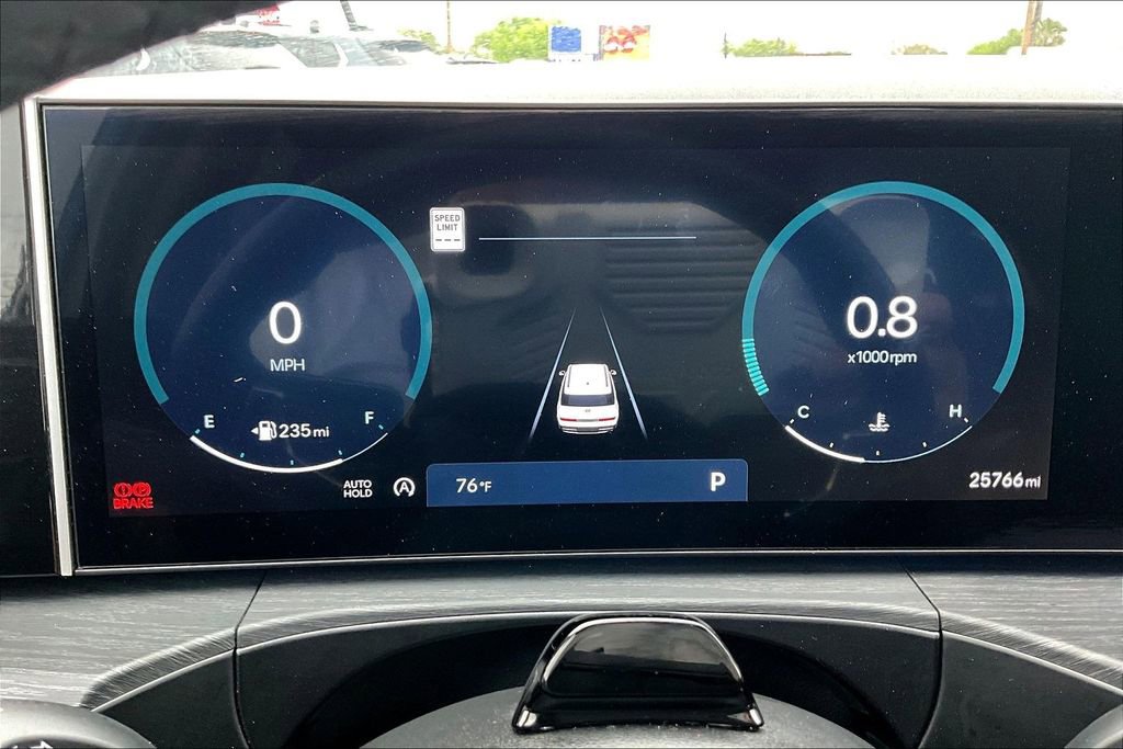 Used 2025 Hyundai Santa Fe Limited image 14