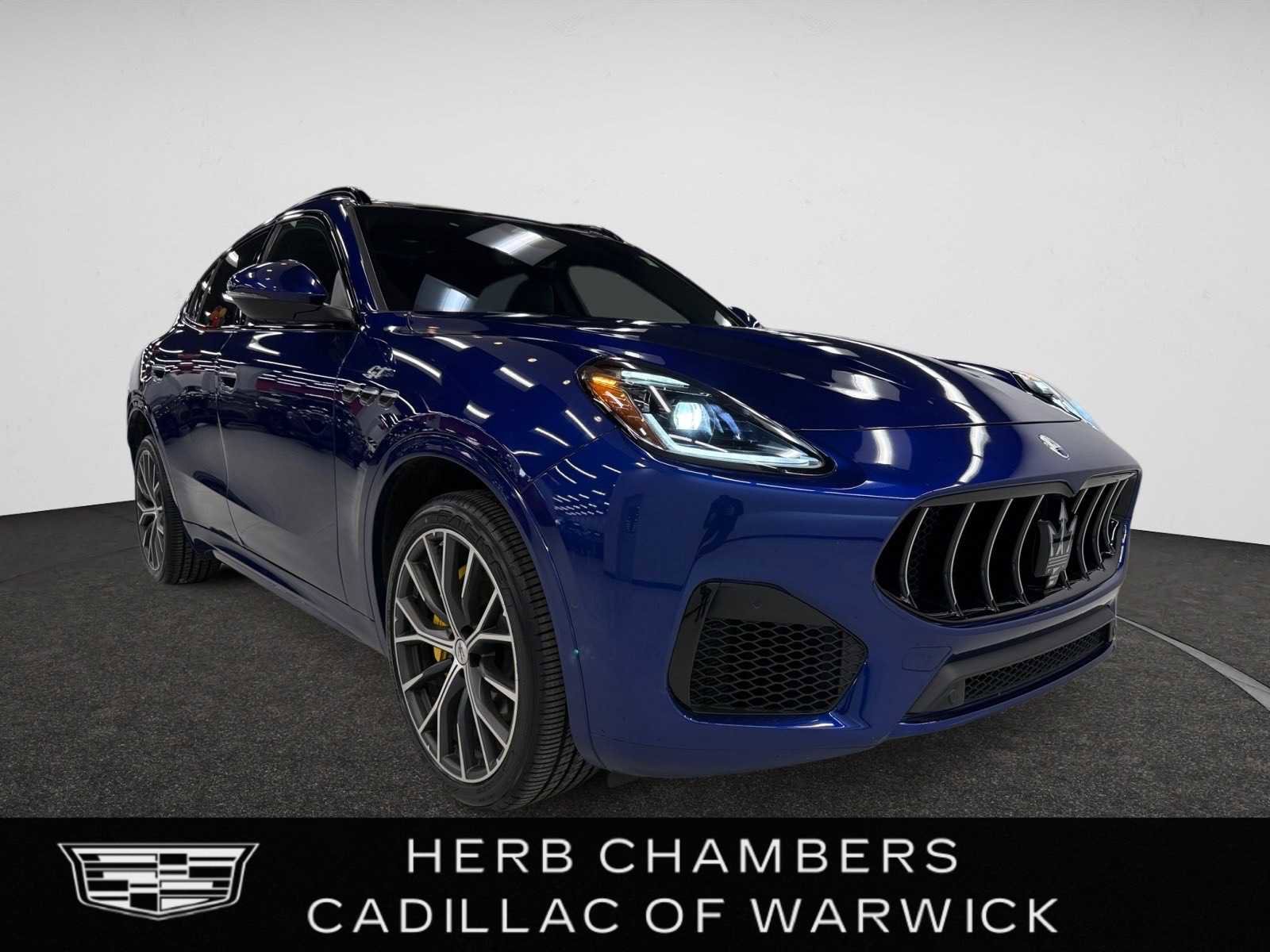 Used 2023 Maserati Grecale GT image 1
