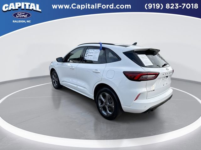 Certified 2023 Ford Escape ST-Line w/ Tech Pack #1 image 6