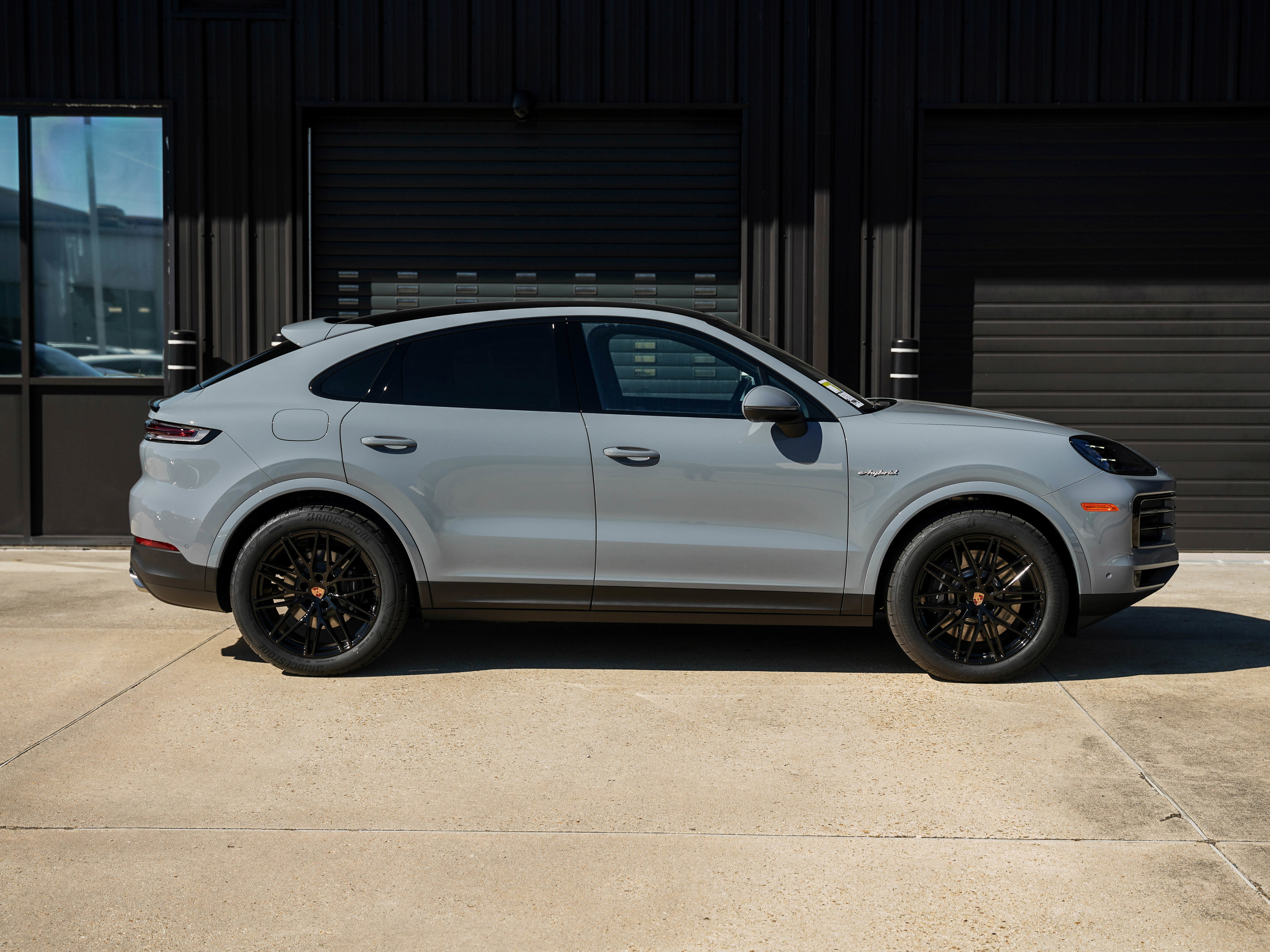 New 2026 Porsche Cayenne E-Hybrid image 13