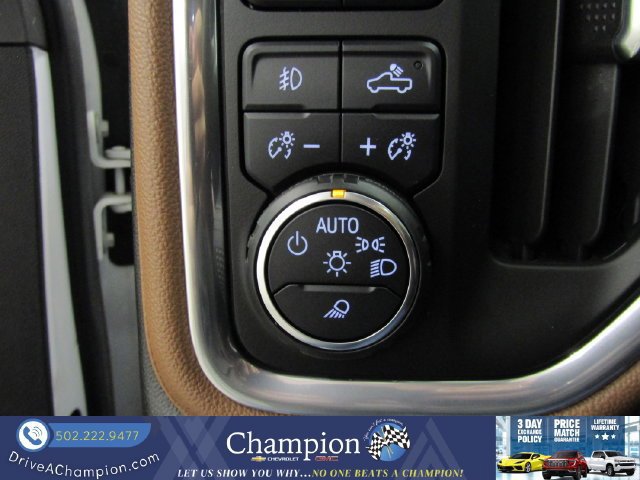 Used 2022 Chevrolet Silverado 3500 High Country w/ Safety Package II AWD/4WD image 37