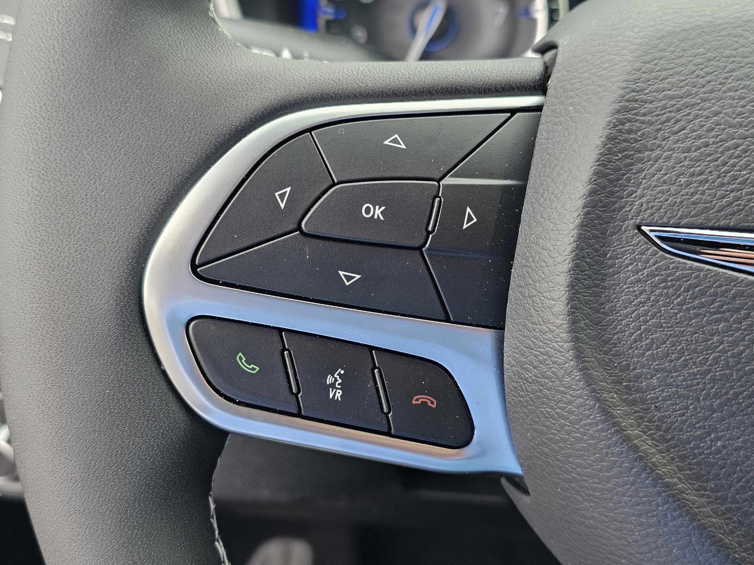 New 2026 Chrysler Pacifica Select image 20
