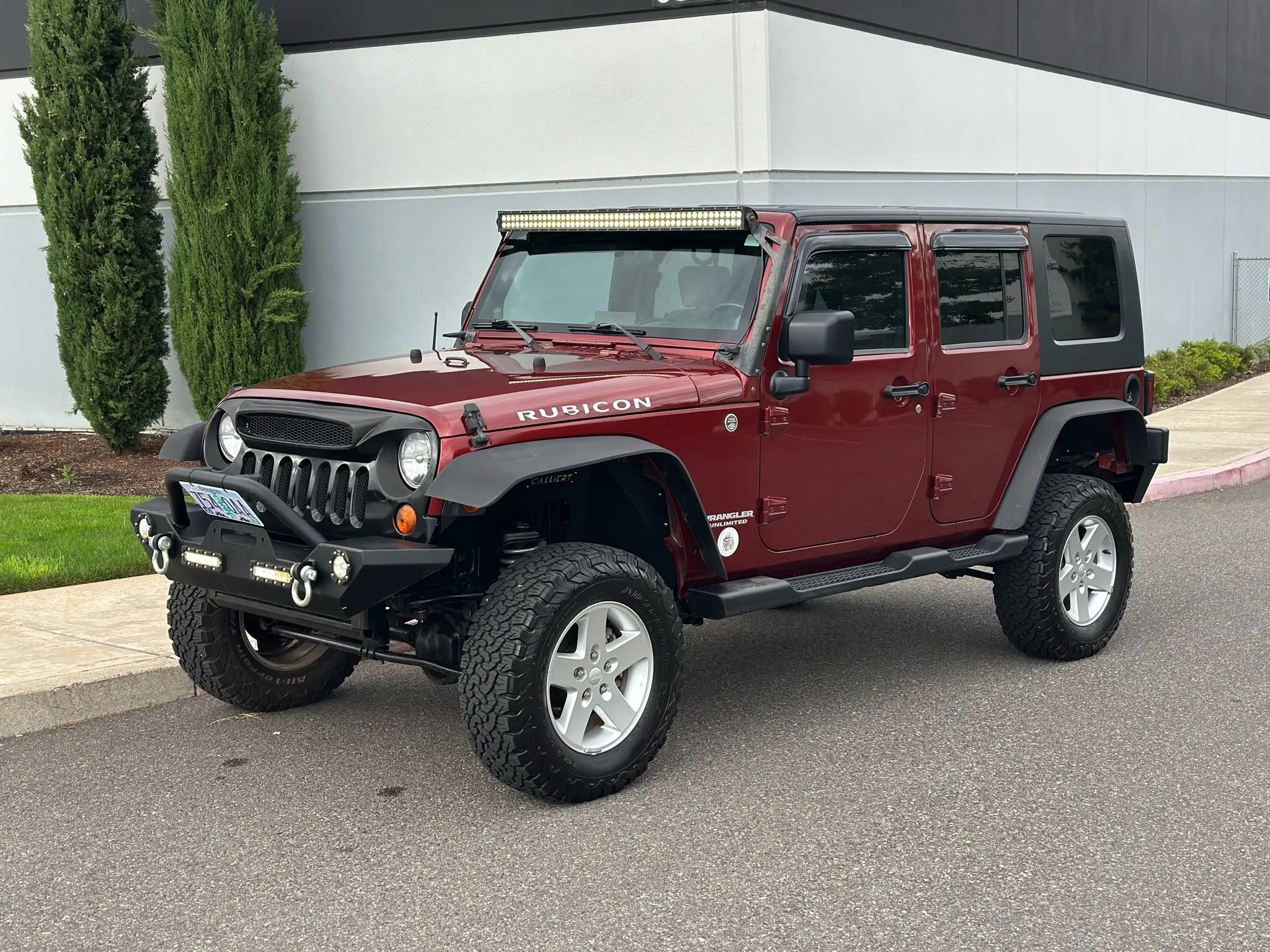 Used 2010 Jeep Wrangler Unlimited Rubicon w/ Dual Top Group image 1