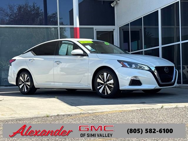 Used 2021 Nissan Altima 2.5 SV w/ SV Premium Package FWD image 1