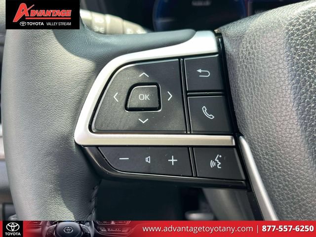 Used 2024 Toyota Grand Highlander AWD image 25