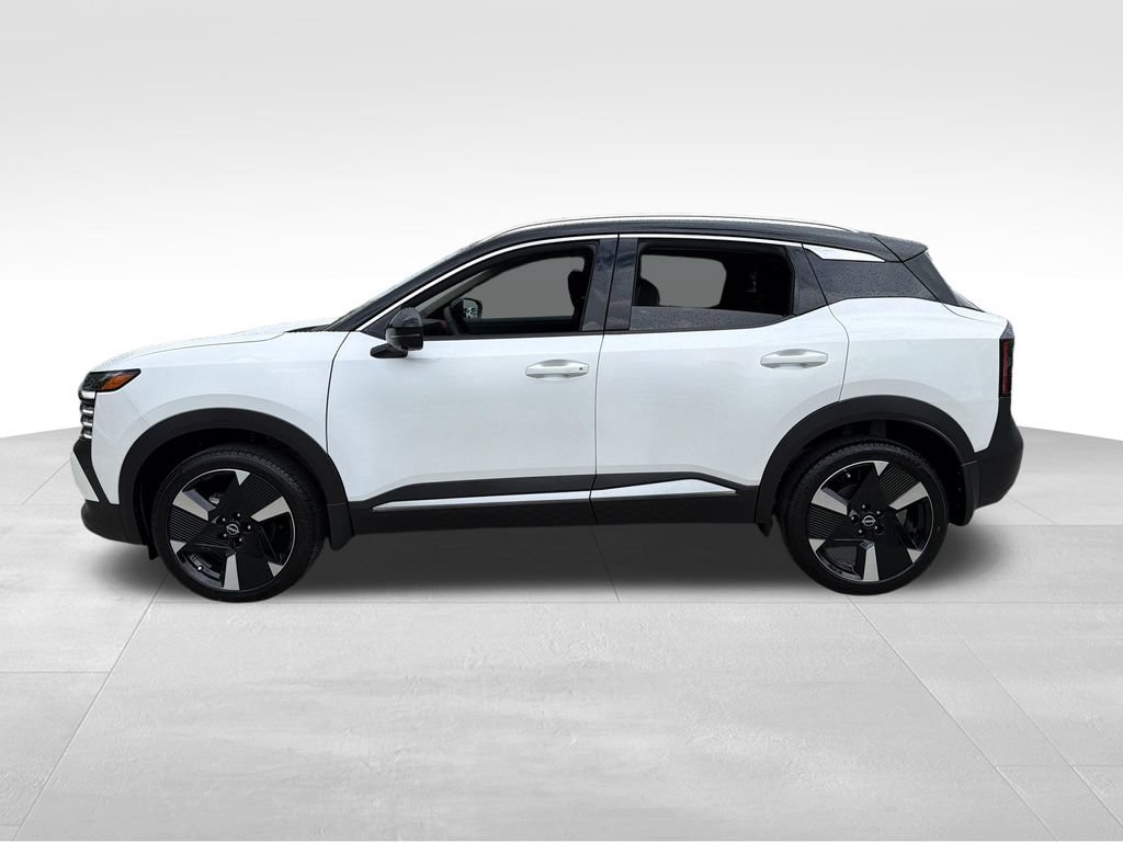 New 2026 Nissan Kicks SR w/ SR Premium Package FWD image 4