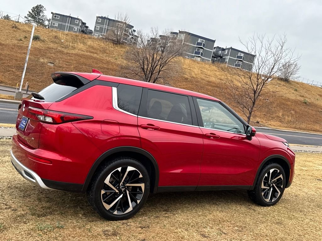 Used 2024 Mitsubishi Outlander SE image 8
