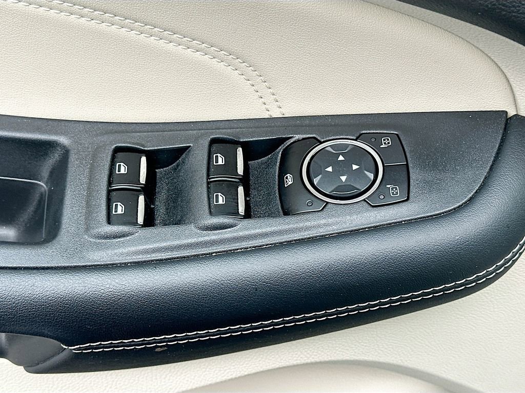 Used 2022 Ford Edge Titanium image 17