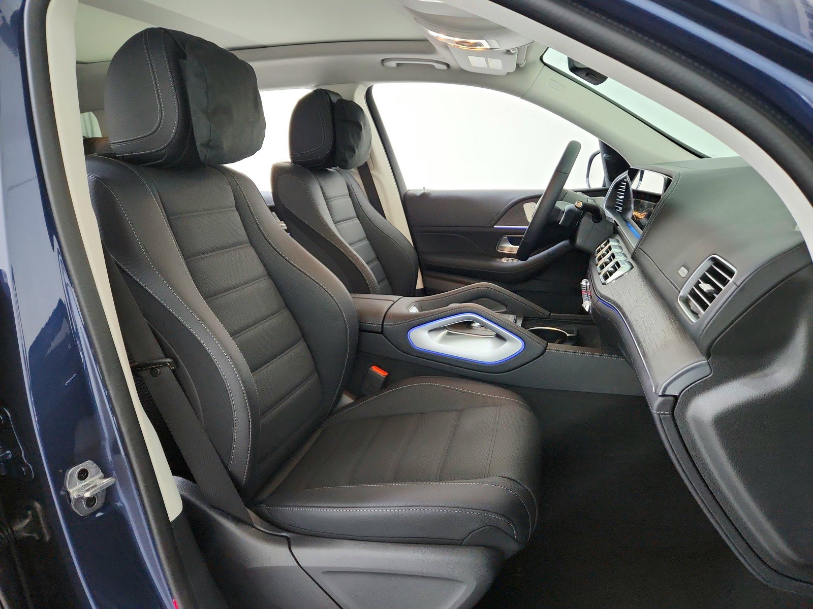 New 2026 Mercedes-Benz GLS 450 4MATIC image 11