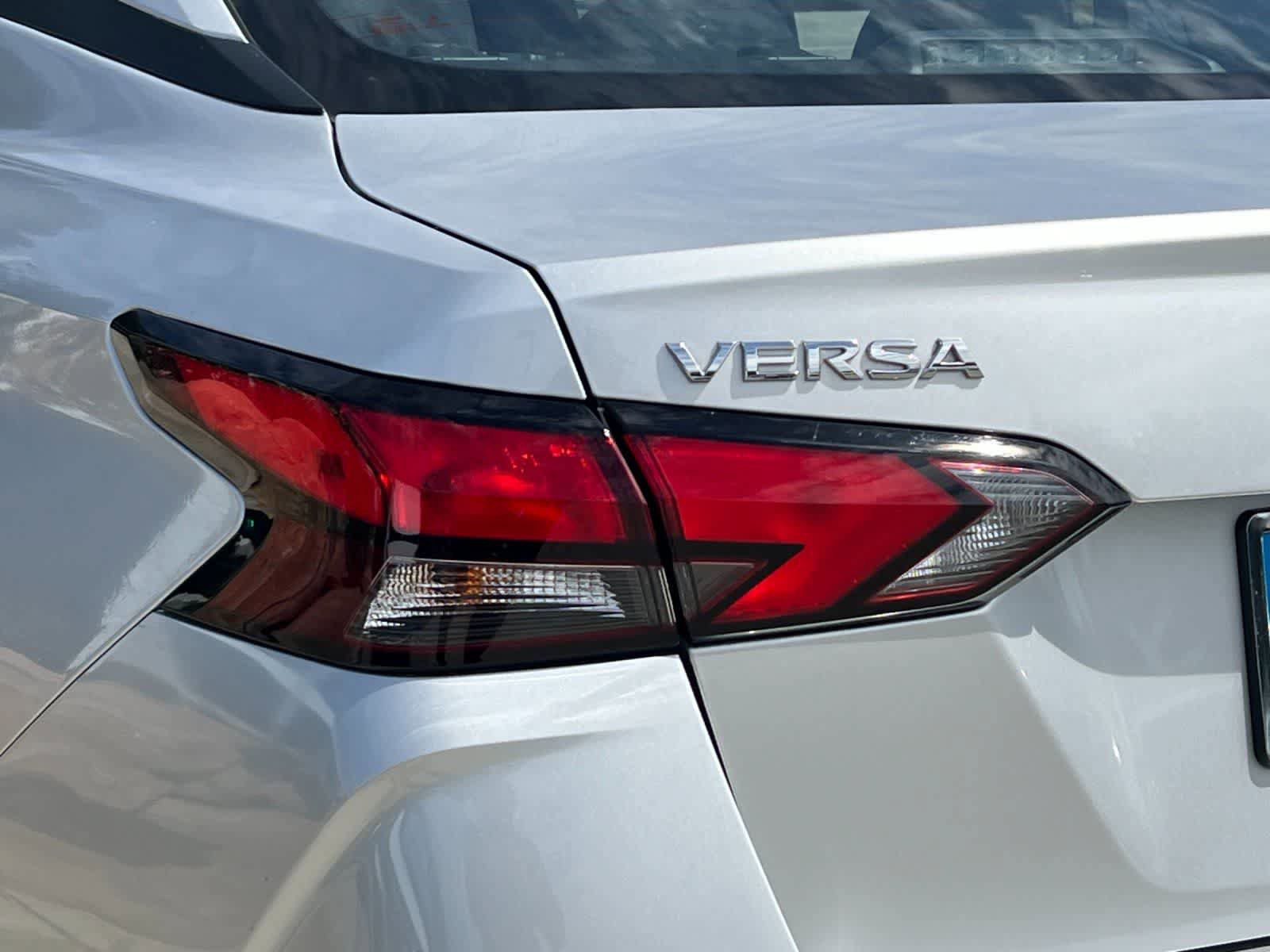 Used 2025 Nissan Versa SV image 26