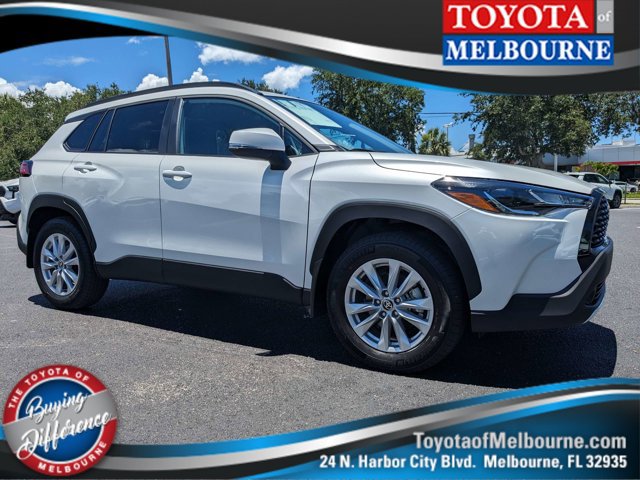New 2024 Toyota Corolla Cross LE FWD image 1