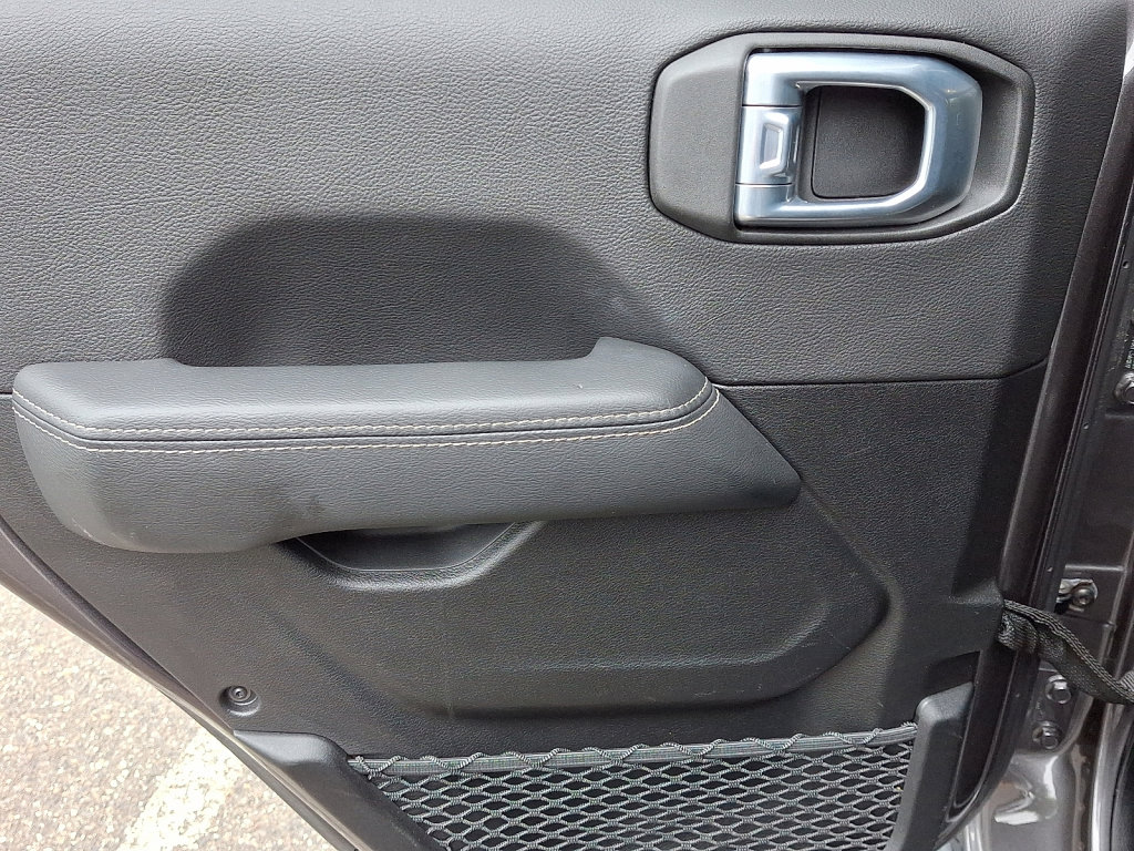 Used 2021 Jeep Wrangler Unlimited Sahara w/ Cold Weather Group image 19