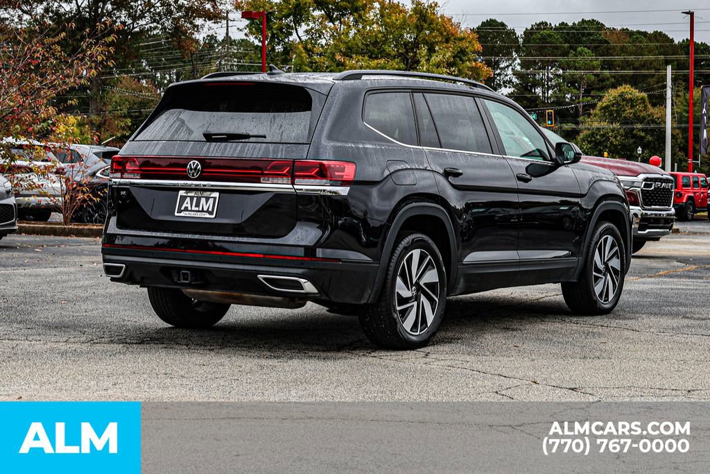 Used 2025 Volkswagen Atlas SE image 6
