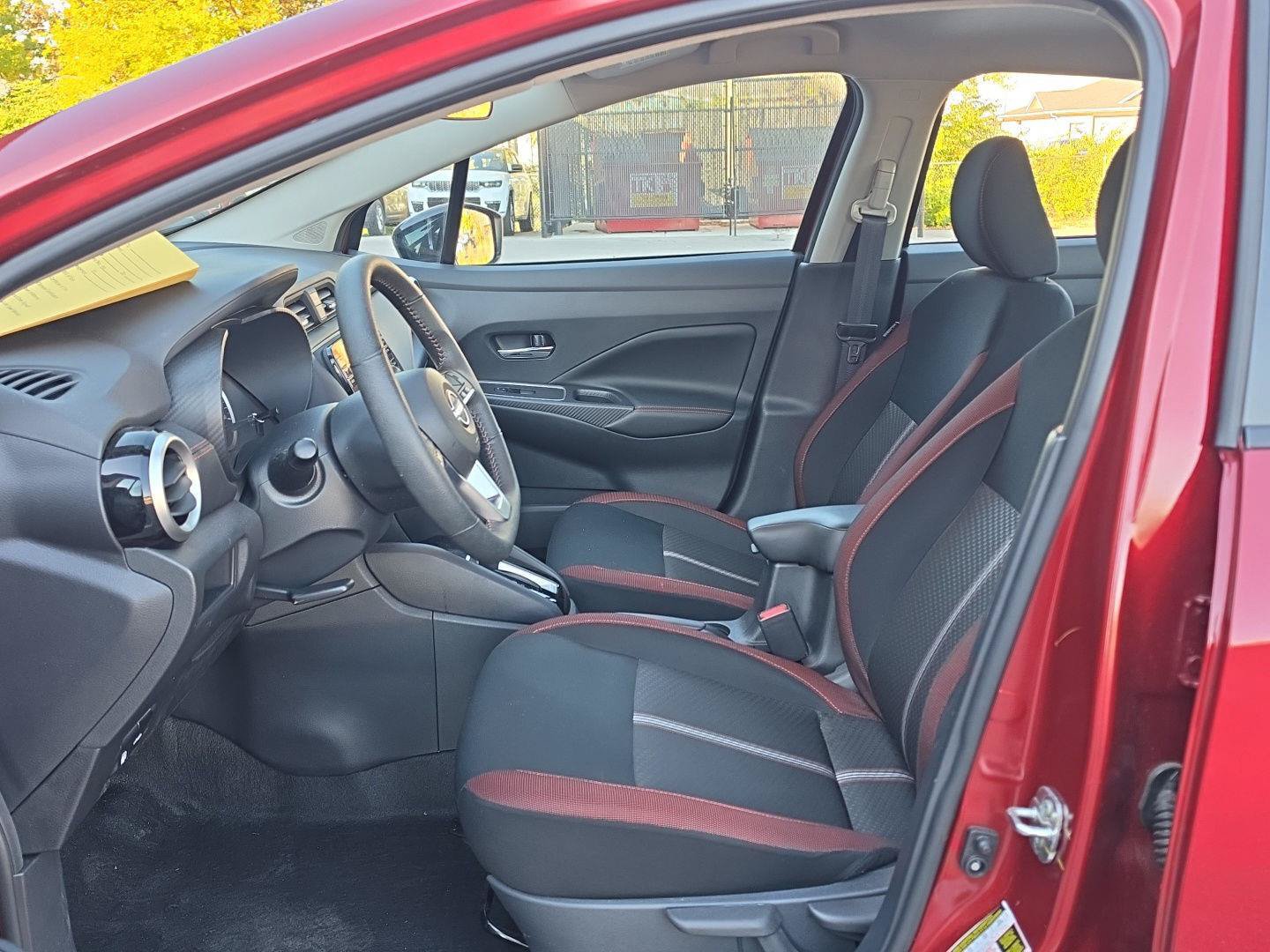 Used 2025 Nissan Versa SR w/ Trunk Package FWD image 9