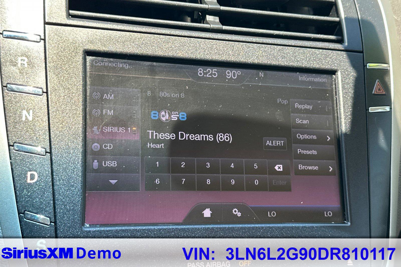 Used 2013 Lincoln MKZ FWD image 26