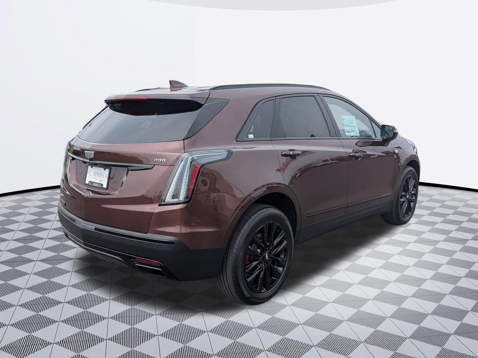 Certified 2022 Cadillac XT5 Sportv w/ LPO, ONYX Package AWD/4WD image 6