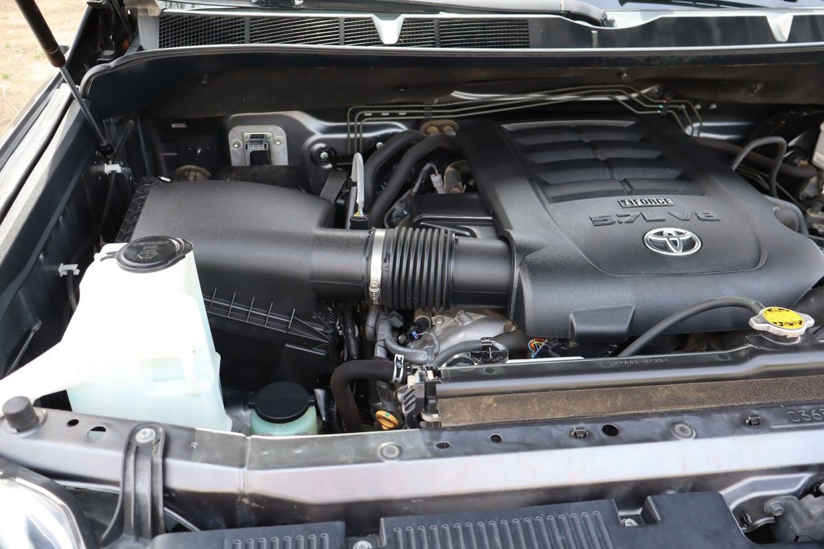 Used 2017 Toyota Tundra Limited AWD/4WD image 40