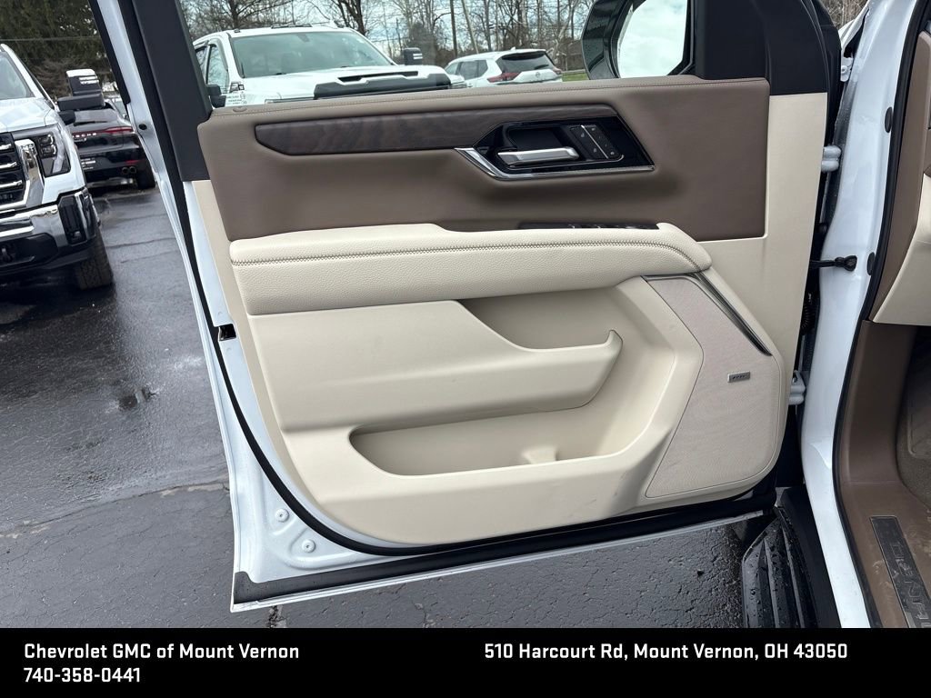 New 2026 GMC Yukon Denali w/ Advanced Technology Package AWD/4WD image 12