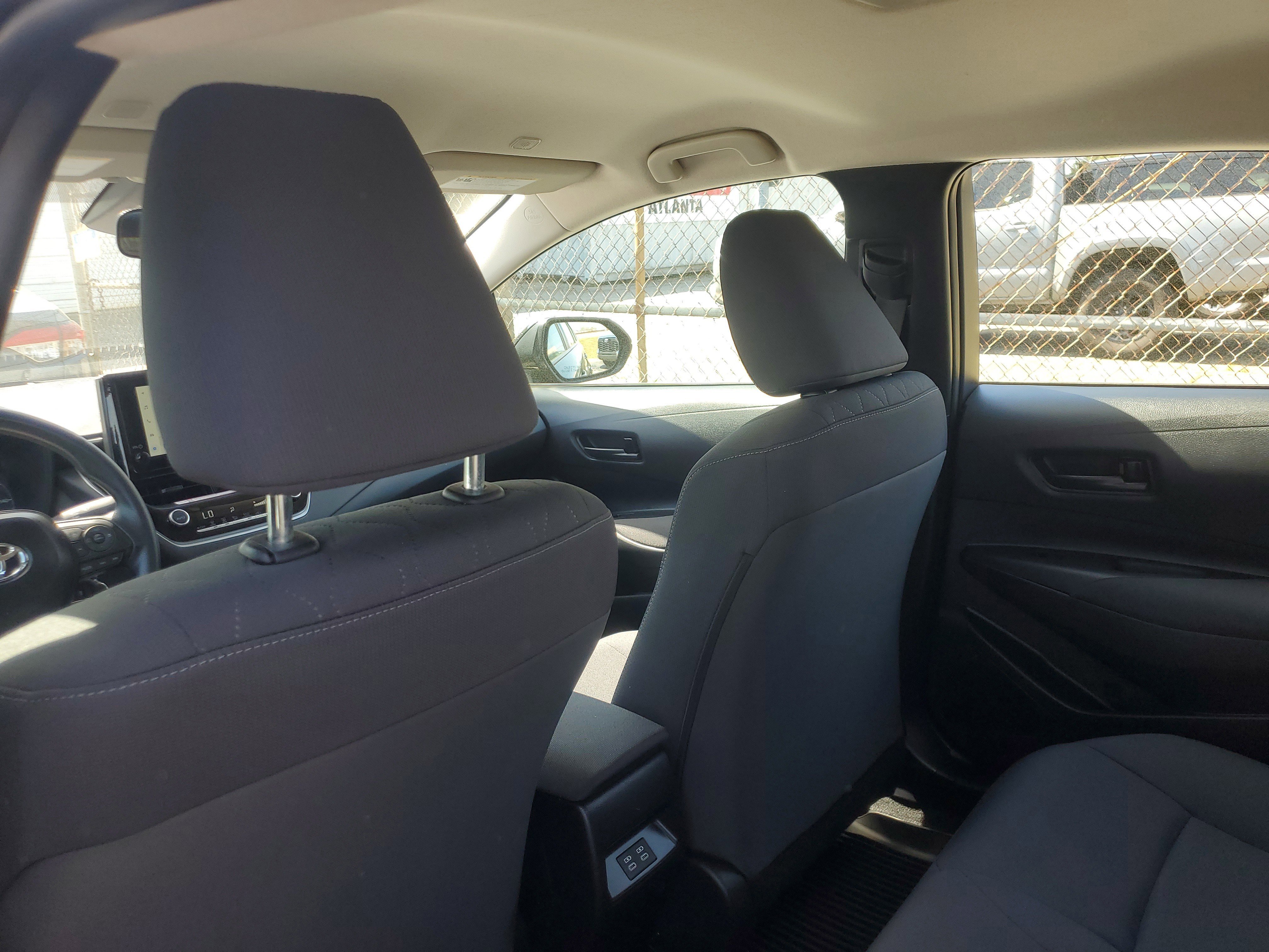 Used 2025 Toyota Corolla LE image 11