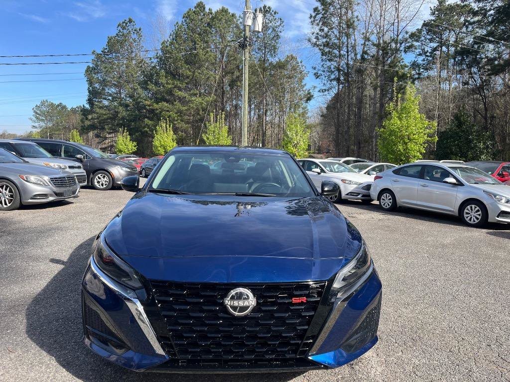 Used 2024 Nissan Altima 2.5 SR w/ SR Premium Package FWD image 16