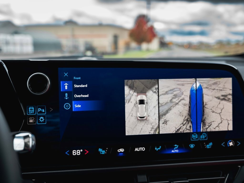 New 2025 Chevrolet Equinox EV RS image 28