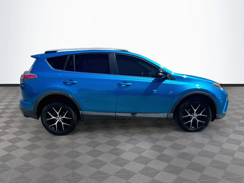Used 2016 Toyota RAV4 SE FWD image 5