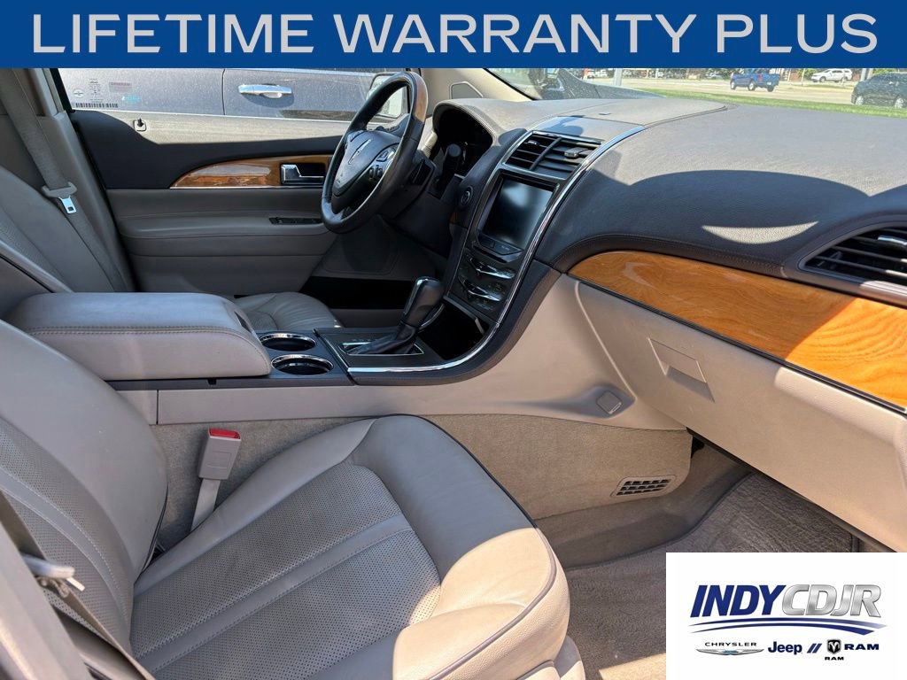 Used 2014 Lincoln MKX FWD w/ Equipment Group 102A image 12